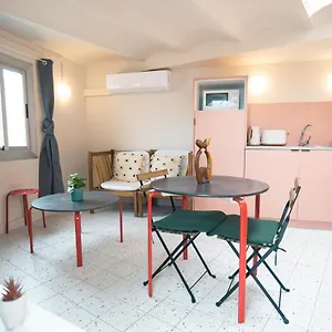 Apart-hotel Smartr Ramblas, Barcelona