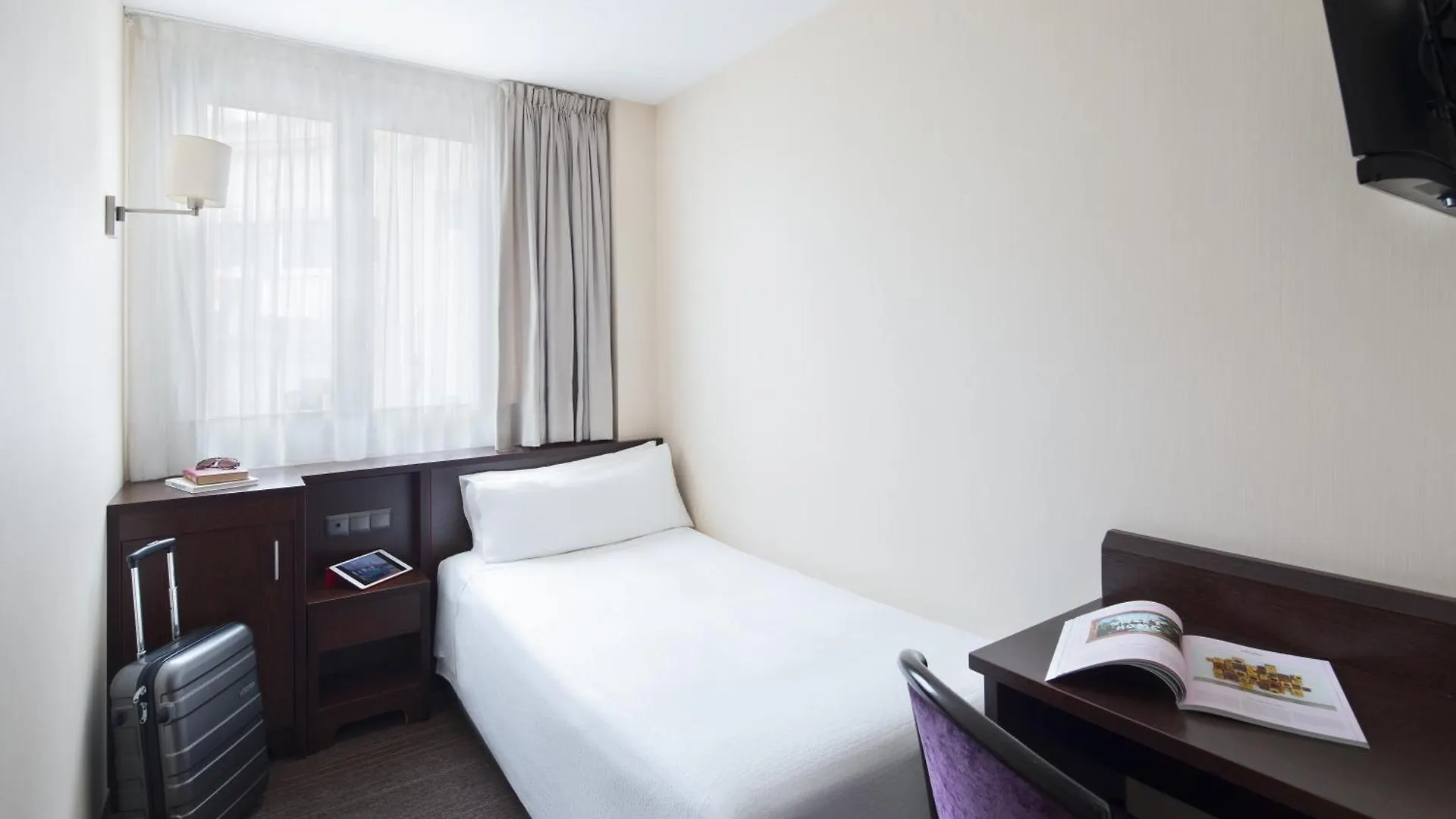 Hotel Lugano Barcelona 3*,